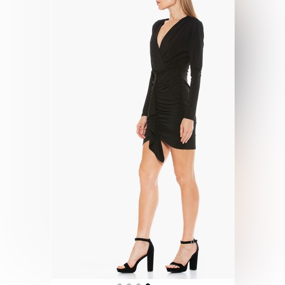LIKE NEW Alexia Admor Mini Dress - Picture 4 of 9